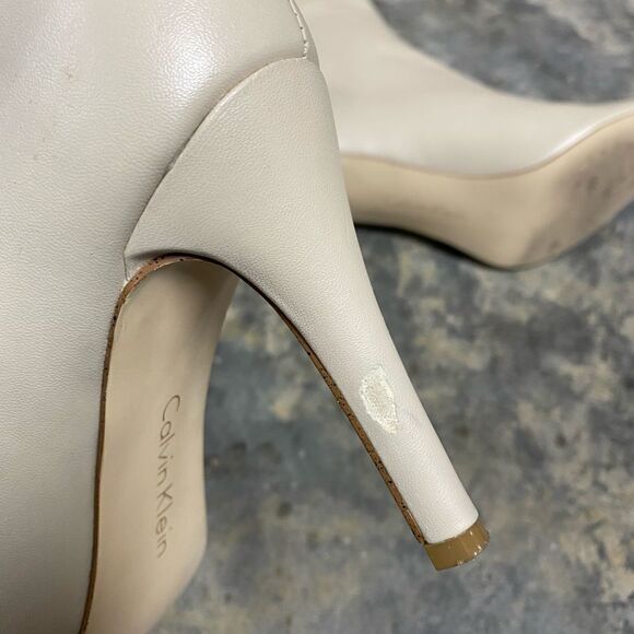 Calvin Klein Kaiya Cream Peep Toe Heeled Boots Size 6 - Picture 8 of 12